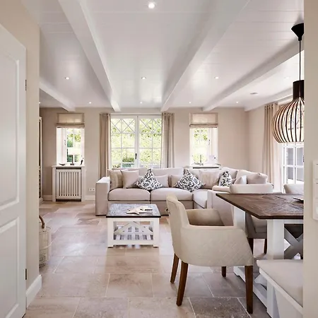 Haus Luis Jakob Holiday home Hedehusum